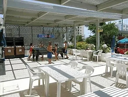 Blue Crane Apts 3*