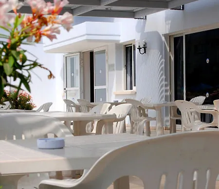 Aparthotel Blue Crane Apts 3*