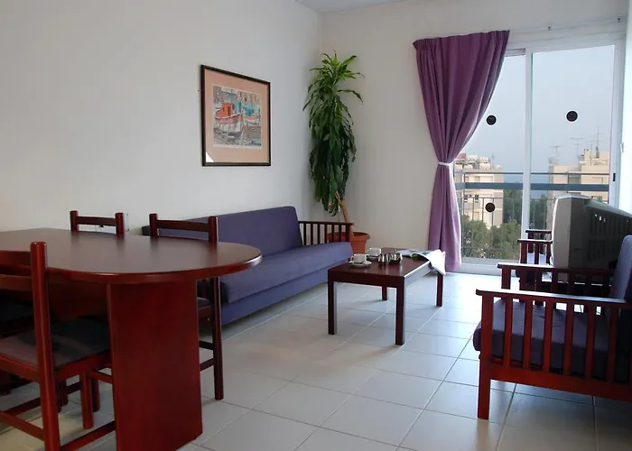 Blue Crane Apts Appart hôtel Limassol